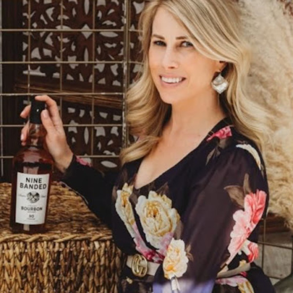 Meet your Posher, Robyn - Picture 1 of 1